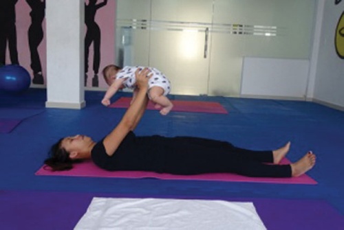 12 bài tập thể dục cho bé sơ sinh phát triển toàn diện cha mẹ nên biết 30