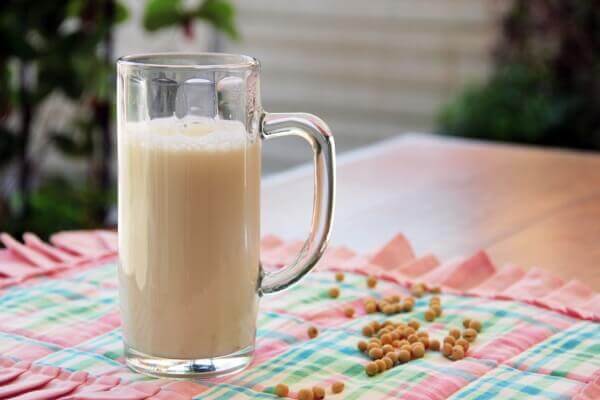 14 loại thức uống từ rau củ mẹ ít sữa uống là có nhiều sữa ngay 9