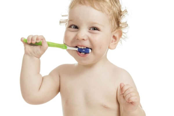 7 nguyên tắc quan trọng mẹ không được bỏ qua khi chăm sóc răng sữa cho bé yêu 8