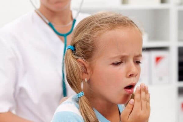 Cách chăm sóc, phòng tránh và đối phó với các bệnh do vi rút gây ra ở trẻ em1