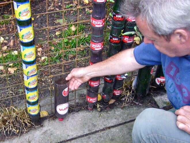 Cách làm “tháp rau” từ chai nhựa để trồng rau sạch tại nhà 34