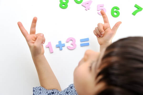 Cách nuôi dạy trẻ 4 - 5 tuổi giúp phát triển tư duy toán học 5