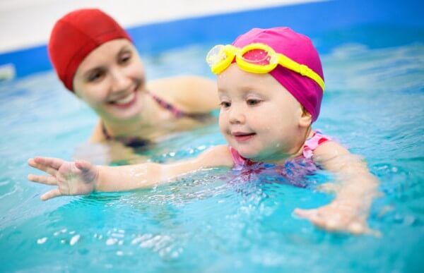 Cách phòng tránh tai nạn đuối nước cho con khi đi bơi 7