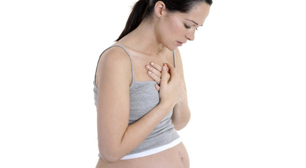 Đau tức ngực khi mang thai có nguy hiểm cho mẹ? 3