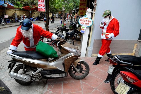 Dịch vụ tặng quà Noel nở rộ khắp các thành phố lớn 5