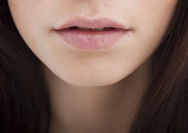 Đôi môi và những dấu hiệu cảnh báo sức khỏe 12