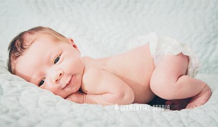 Gợi ý 5 cách chụp ảnh trẻ sơ sinh cảm động nhất 10