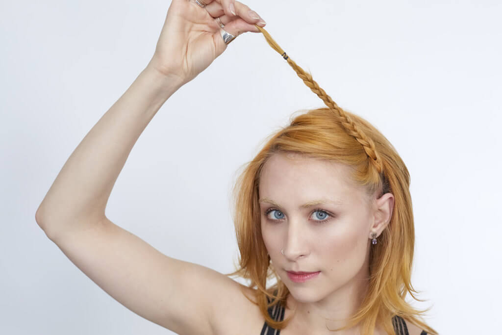 Làm điệu cho mái tóc ngắn chỉ với vài bước đơn giản 28
