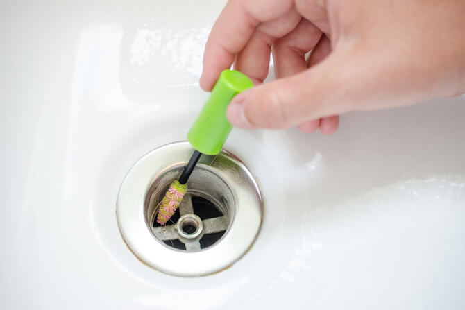 Làm sạch nhà tắm nhanh chóng dễ dàng để vui xuân đón Tết 17