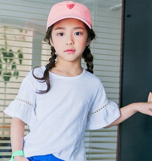 Lộ diện em bé xinh nhất Hàn Quốc gây "náo loạn" cư dân mạng 23