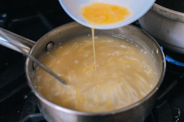 Món súp trứng nóng hổi thơm ngon, bổ dưỡng cho cả nhà 20