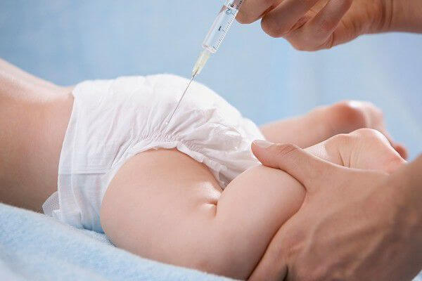 Những loại vắc-xin mẹ nhất thiết phải tiêm cho bé 5