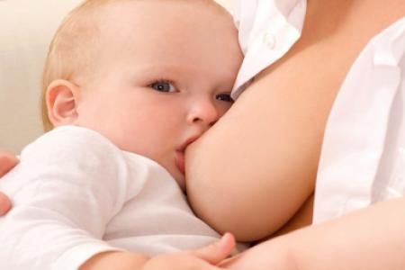 sữa mẹ tốt cho hệ tiêu hóa