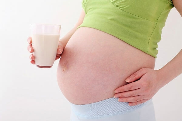 Theo dân gian vào những tháng cuối thai kỳ nếu mẹ bầu thường xuyên bổ sung 12 loại thực phẩm này sinh thường dễ ơi là dễ! 12