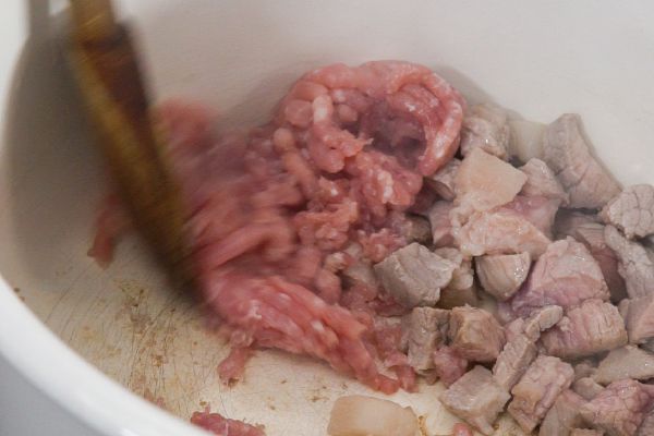 Thịt băm nấu nấm kiểu Đài Loan cho bé thêm ngon miệng 18