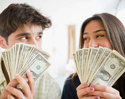 Tiết lộ 5 bí mật tiền bạc vợ chồng thường giấu nhau 5