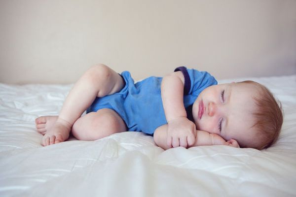 Trẻ em ngủ ít dễ bị béo phì 5