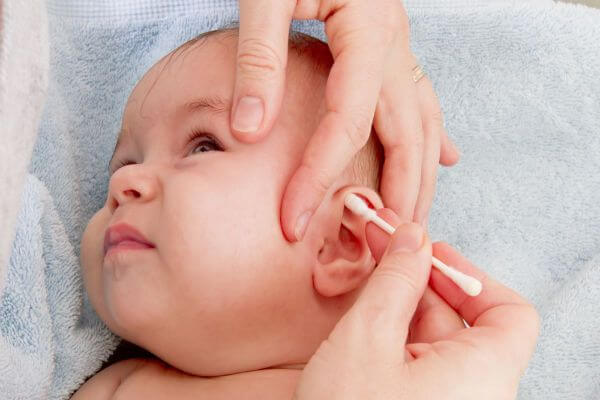 Trẻ ít bị nhiễm trùng tai nếu được bú sữa mẹ 3