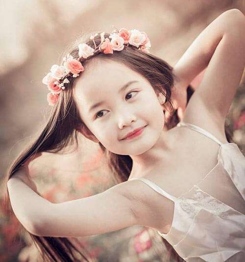 Vẻ đẹp "hút hồn" của cô bé Hà Nội 6 tuổi 19