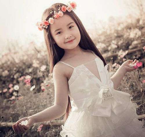 Vẻ đẹp "hút hồn" của cô bé Hà Nội 6 tuổi 25