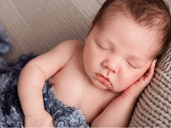 Có nên cho trẻ sơ sinh nằm nghiêng khi ngủ không? 5