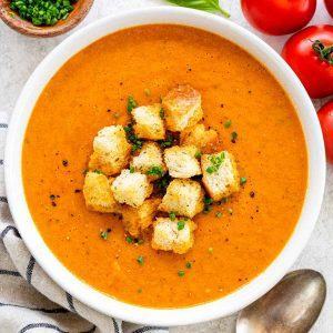 súp cà chua phục hồi sức khỏe sau sinh