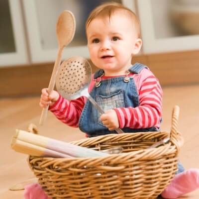 10 việc mẹ cần làm trong nhà bếp để tránh nguy hiểm cho bé 1
