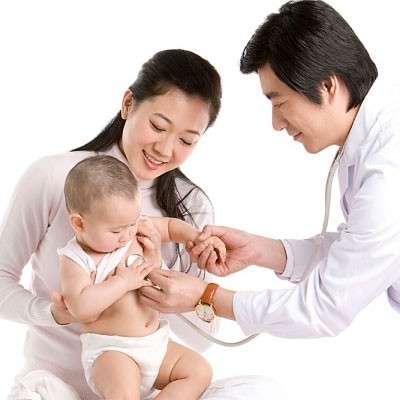 Lịch chủng ngừa của bé sơ sinh 1