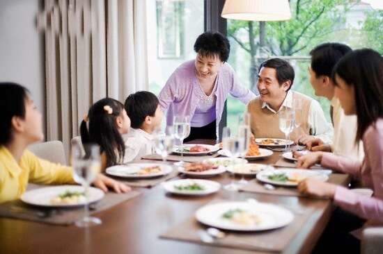 5 lợi ích tuyệt vời cho trẻ từ bữa cơm gia đình 5