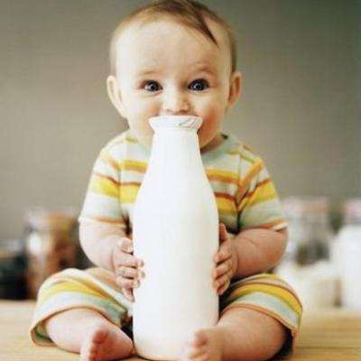 11 dấu hiệu cần đổi sữa cho con ngay 8