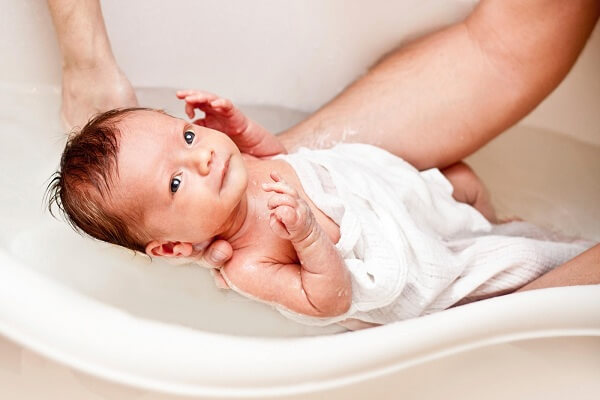 6 lời khuyên khi tắm cho trẻ sơ sinh 5
