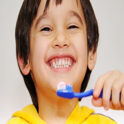 Đừng lơ là việc bảo vệ sức khỏe răng miệng cho trẻ, mẹ nha! 1