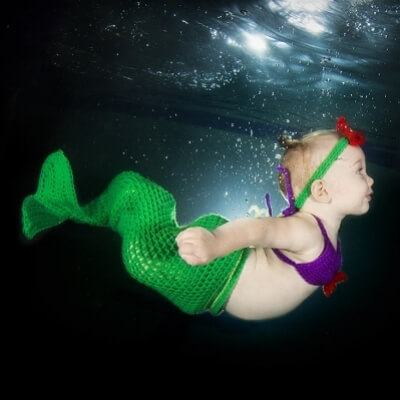 Chiêm ngưỡng những khoảnh khắc ấn tượng của bé yêu dưới nước 1