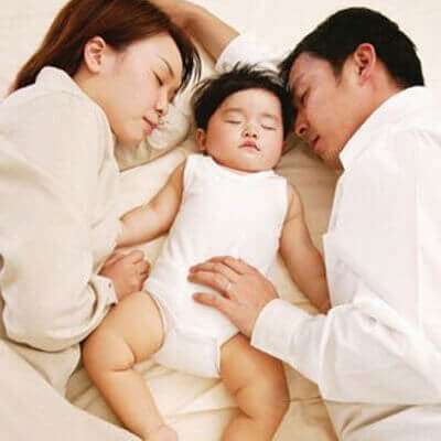 12 Nguyên tắc an toàn khi bé ngủ cùng bố mẹ 7