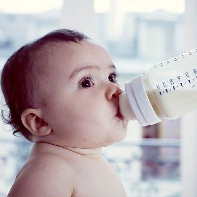 WHO quy định cách pha sữa công thức chuẩn cho bé thế nào? 6