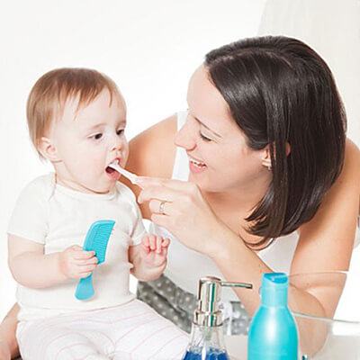 Cách chăm sóc răng miệng đúng cách cho bé yêu 2