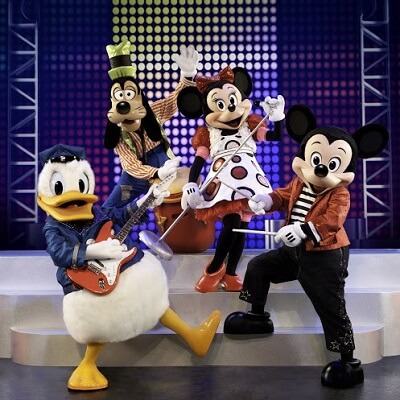 Chú chuột Mickey hứa hẹn bùng nổ trong show Mickey Live 3
