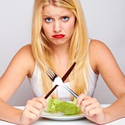 Những sai lầm trong ăn uống ảnh hưởng tới sắc đẹp của phụ nữ 10