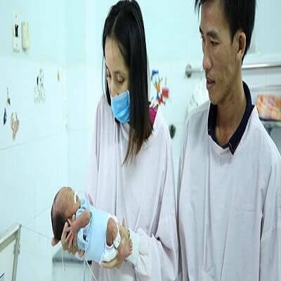 Phép màu cho người mẹ trì hoãn chữa trị ung thư để sinh con 2