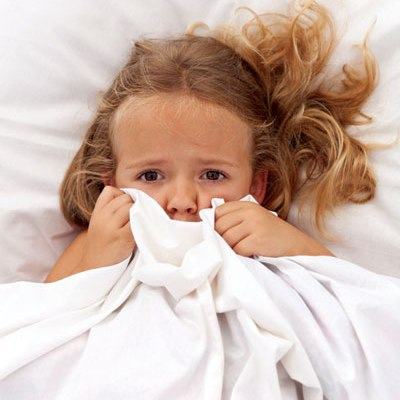 Những vấn đề thường xảy khi trẻ đang ngủ mẹ phải biết để bảo vệ sức khỏe và giúp bé ngủ ngon hơn 1