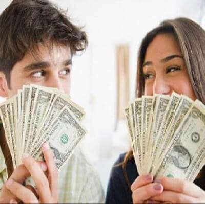 Tiết lộ 5 bí mật tiền bạc vợ chồng thường giấu nhau 3