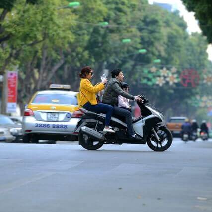 Tết nguyên đán, bố phải làm sao để con luôn an toàn? 4