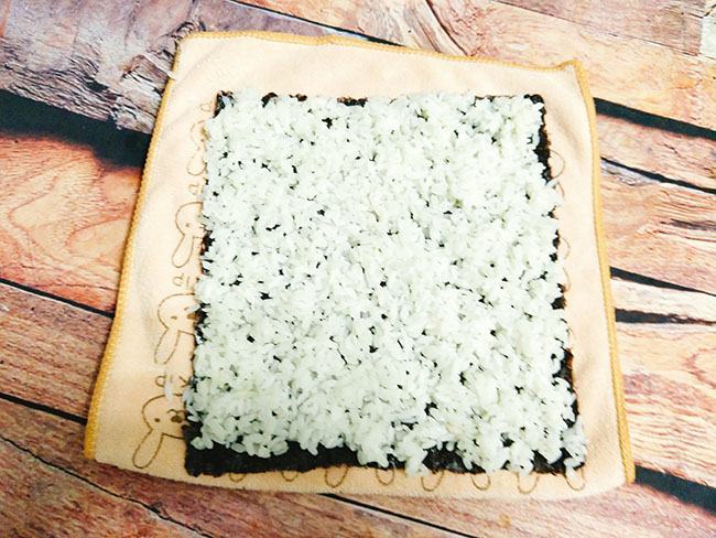 Cách làm kimbap không cần mành tre