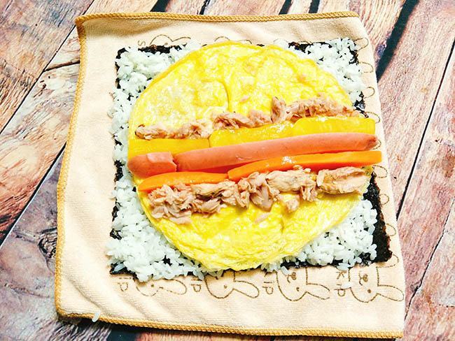 Cách làm kimbap không cần mành tre