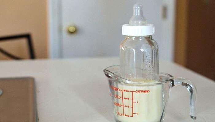 sữa mẹ vắt ra để được bao lâu trong ngăn mát