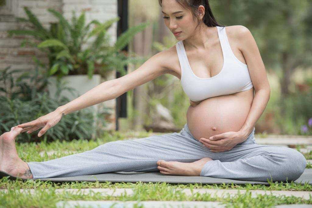 tap-yoga-khi-mang-thai