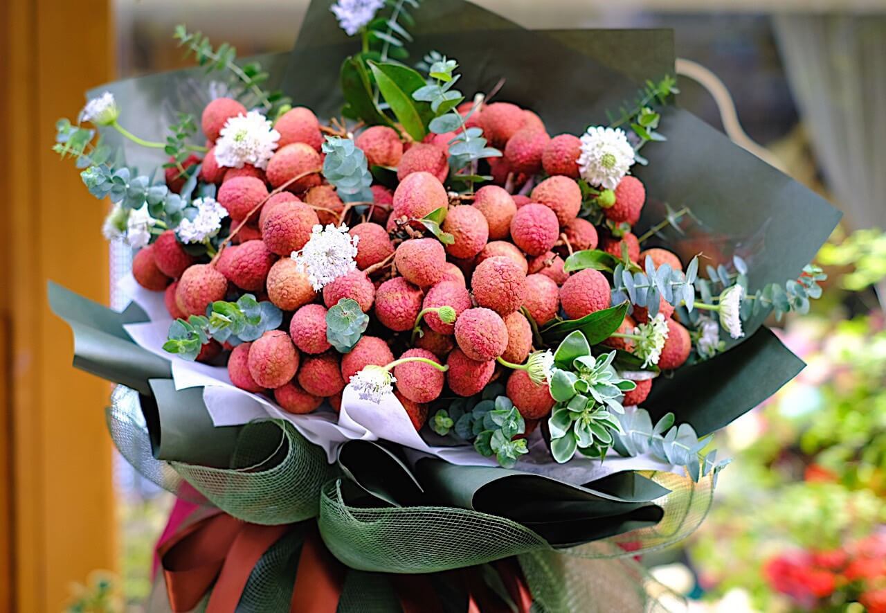 Đẹp lạ lùng với những bó hoa kết từ trái vải 42 Đẹp lạ lùng với những bó hoa kết từ trái vải 24