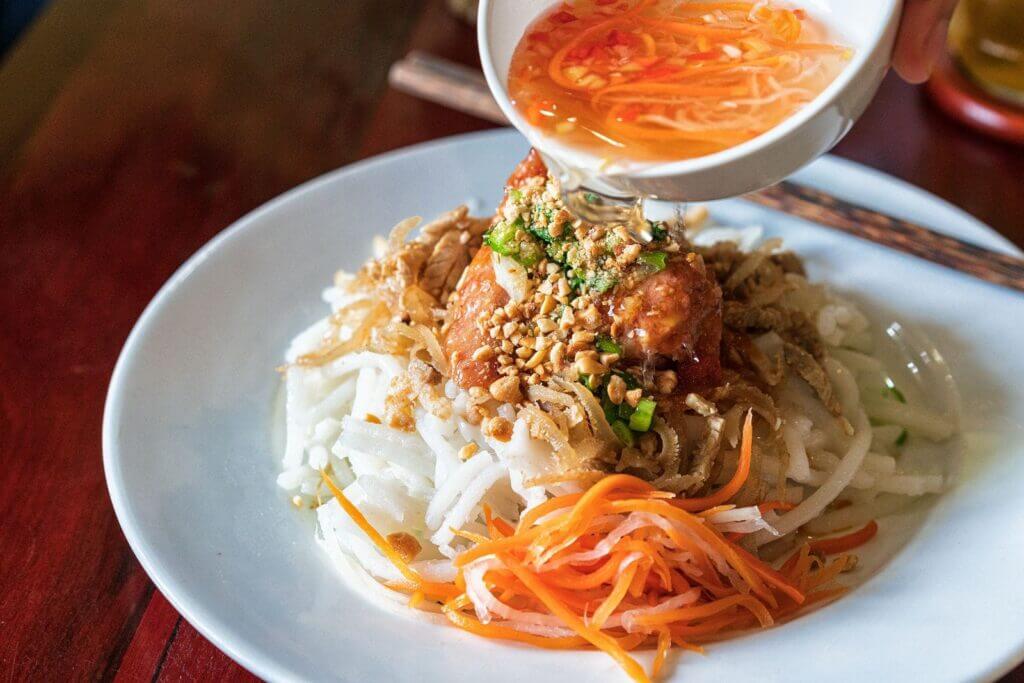làm bánh tằm