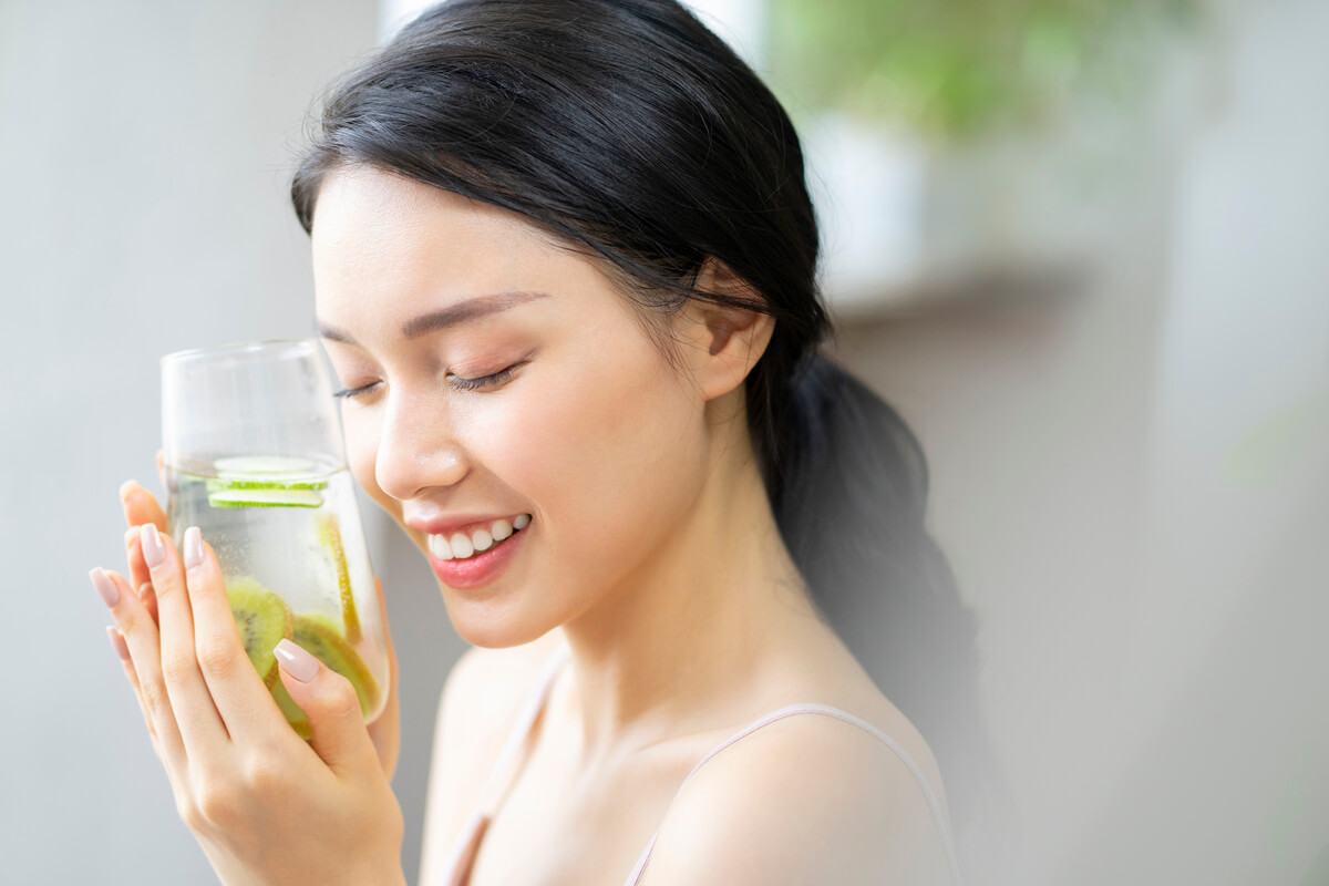 6 Cách làm nước detox thanh nhiệt, tăng sức đề kháng đón bình thường mới 24 cách làm nước detox
