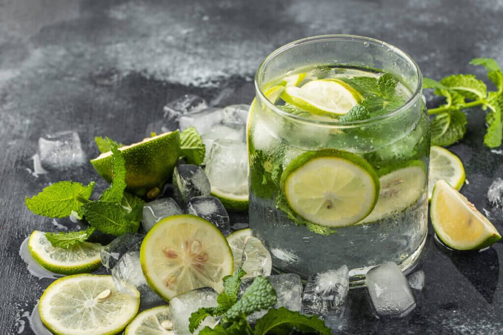 Uống nước chanh có tác dụng gì